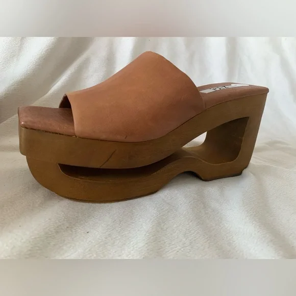 ZIGI Ketrin Platform Sandal Size 7